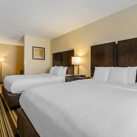 Triadelphia Comfort Inn & Suites מראה חיצוני תמונה