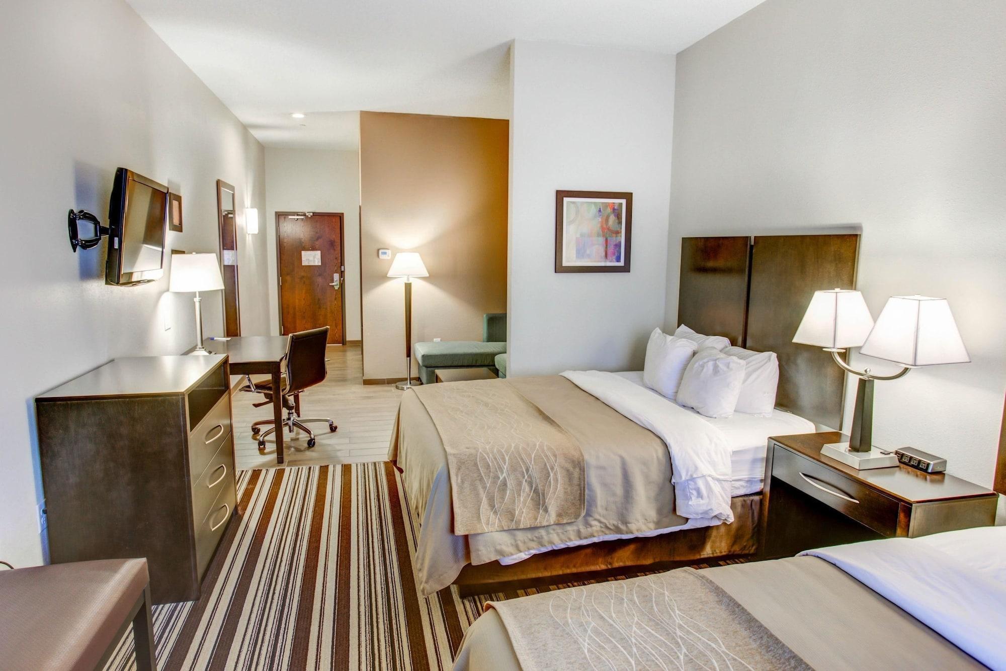 Triadelphia Comfort Inn & Suites מראה חיצוני תמונה